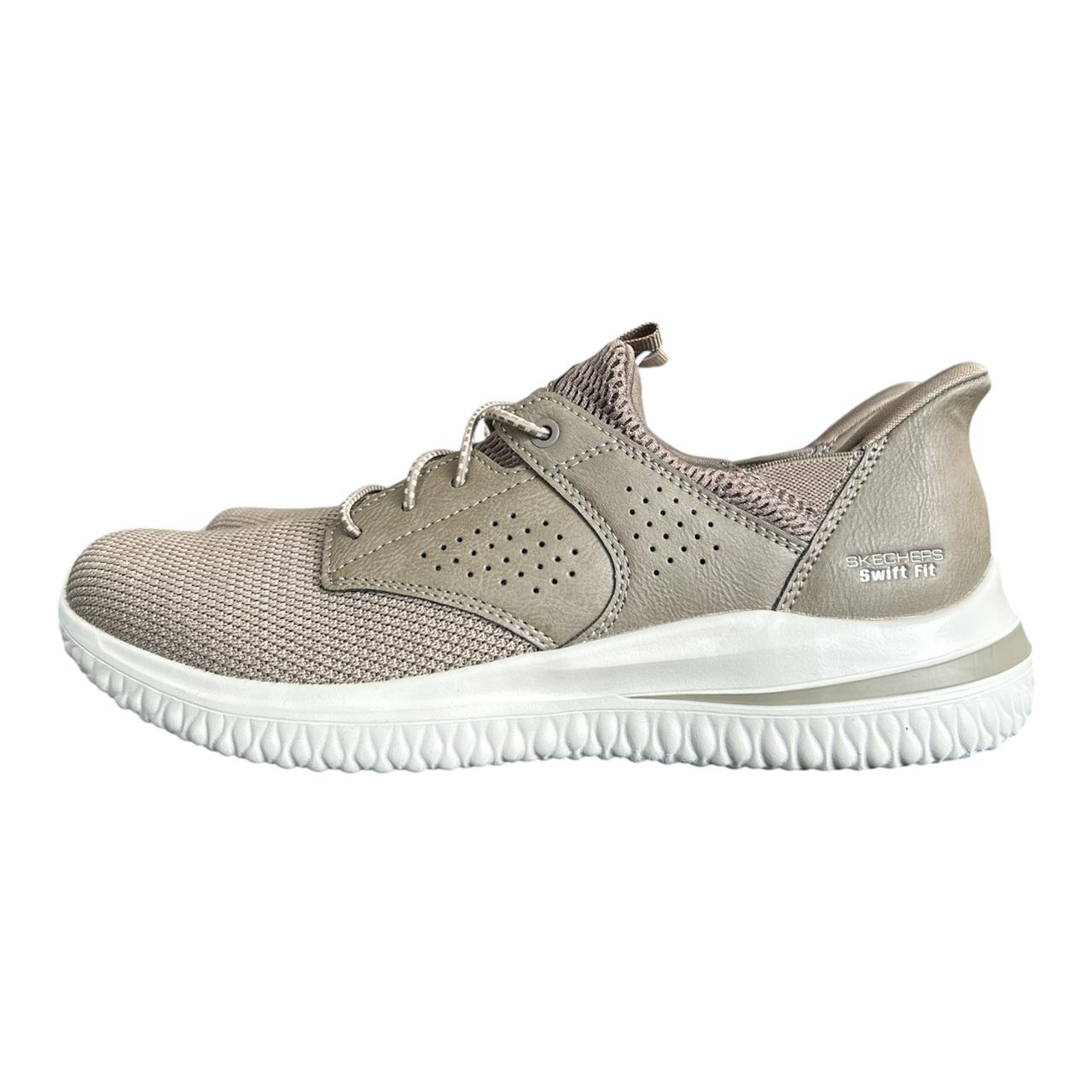 Tenis Casuales Skechers Delson 3.0 Cicada Slip-On Color Taupe Talla 7mx